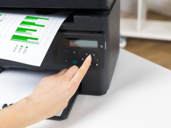 Jak wybrać najlepszą drukarkę do użytku domowego
